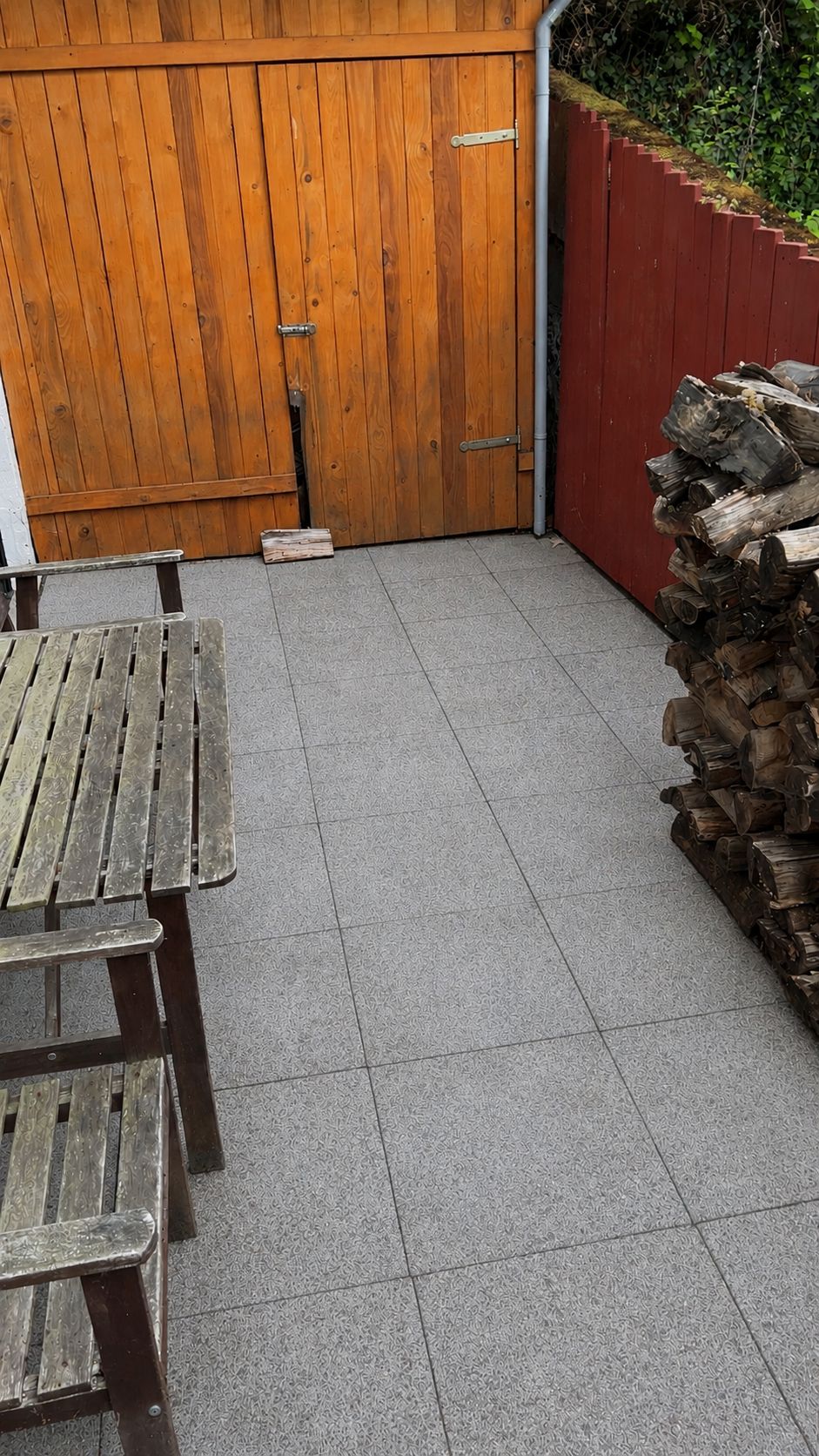 Terrasse nachher – sauber gereinigt